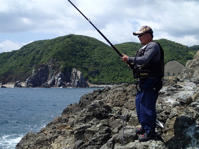 釣人さん フカセ釣り名人・大知昭 タイ王国でチヌフカセ釣り1 バンセン編 | つりタイ